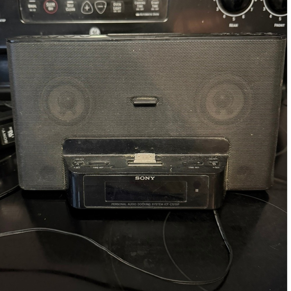 Sony ICF-CS15iP Ipod Personal‎ Audio Docking System Tested Works